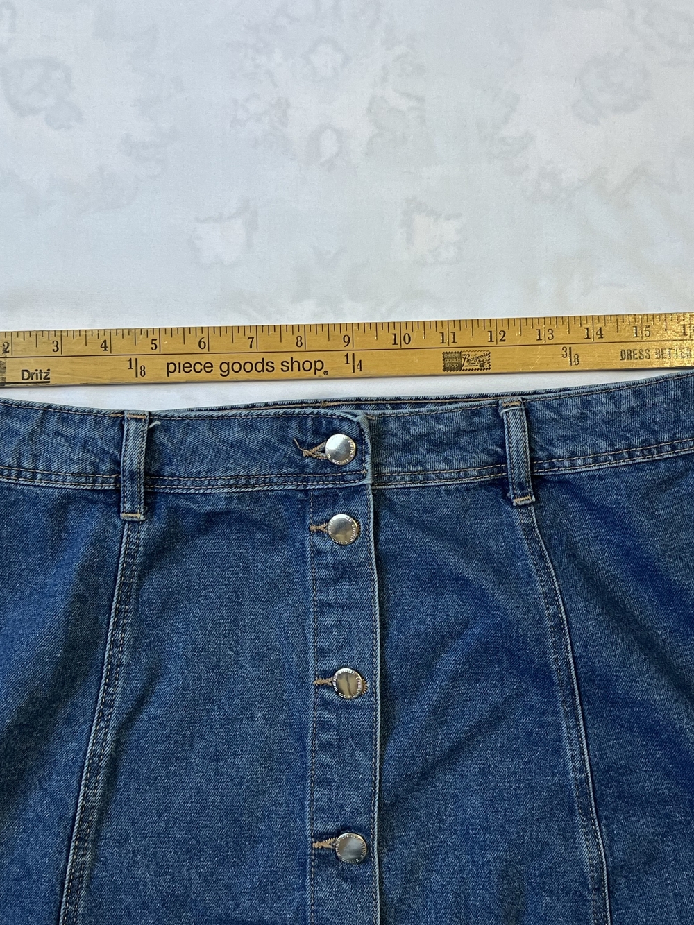 H&M Blue Button-Front A-Line Denim Skirt - Picture 4 of 5